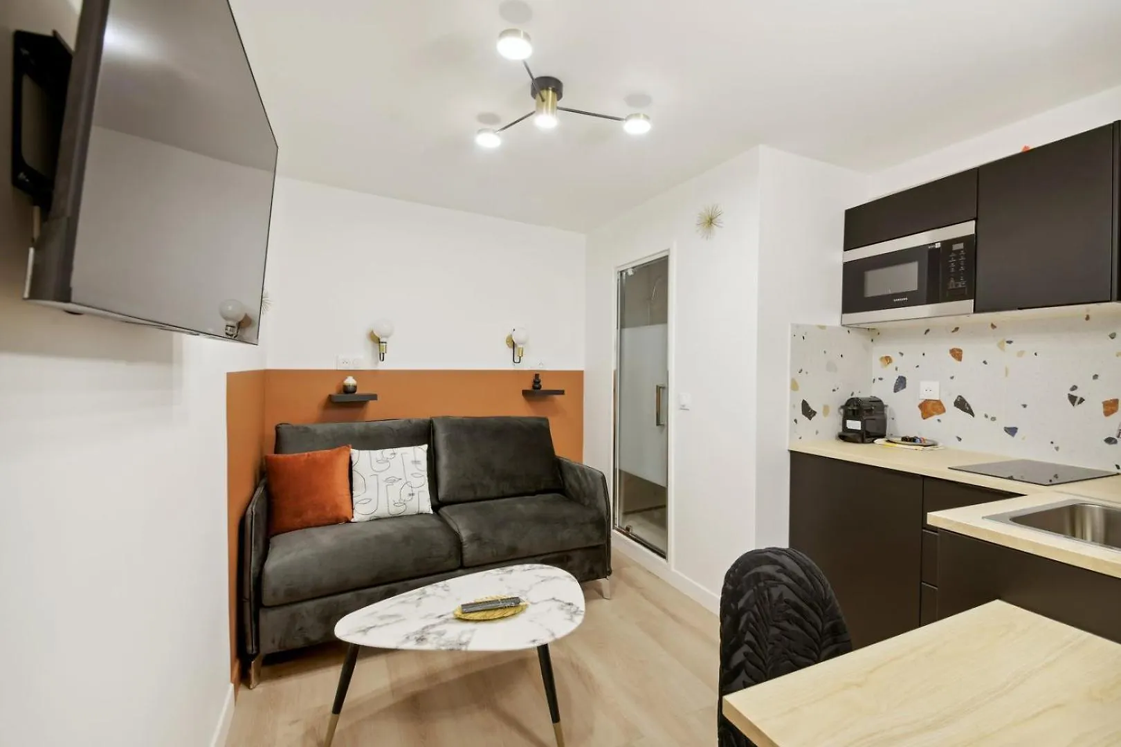 342 Suite Elena - Stunning Parisian Apartment
