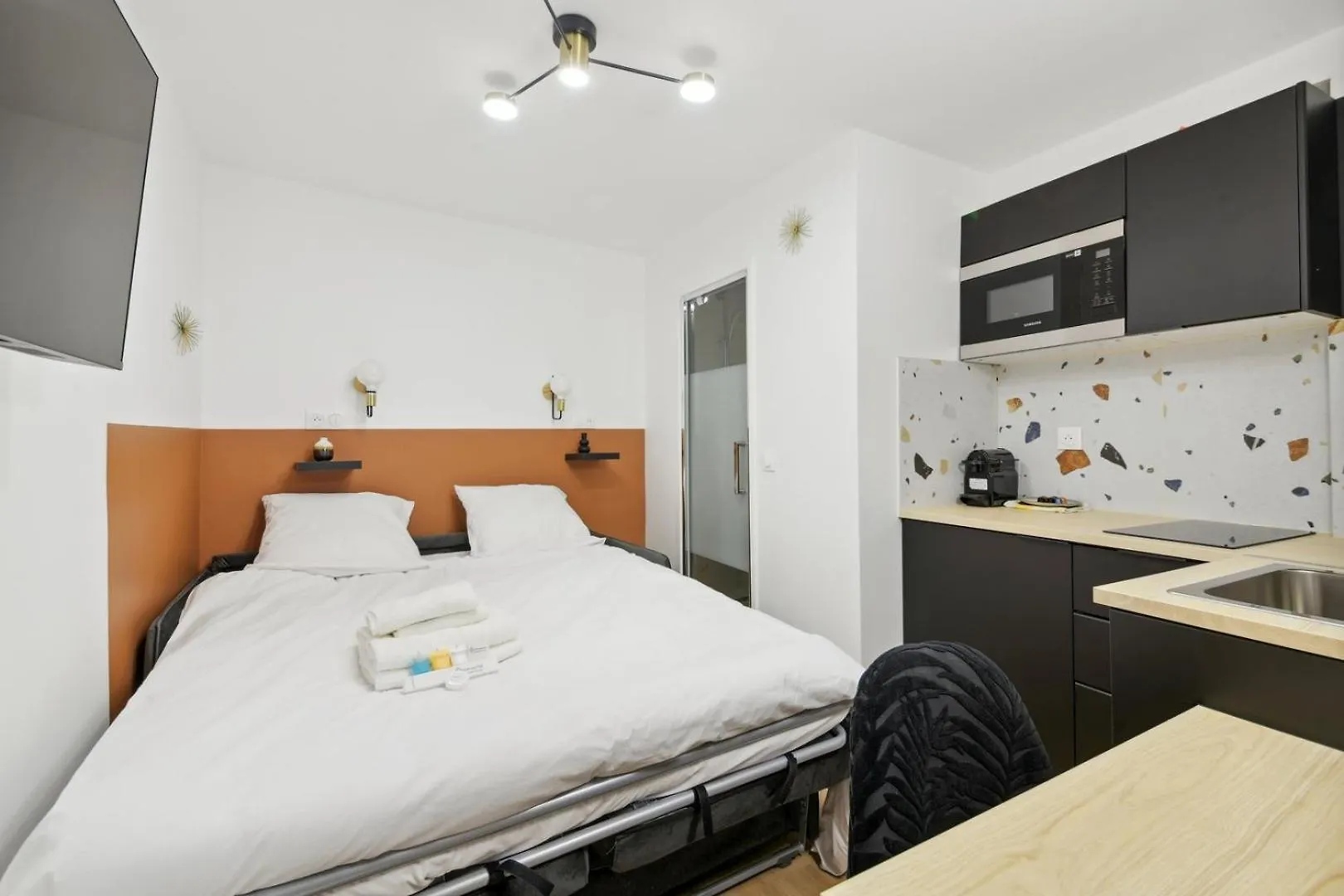 342 Suite Elena - Stunning Parisian Apartment